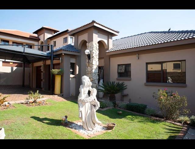 3 BEDROOM HOUSE FOR SALE IN BEN FLEUR